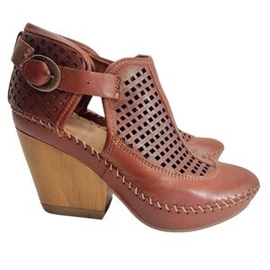 Lobo Solo Made in Mexico Cognac Platform Booties